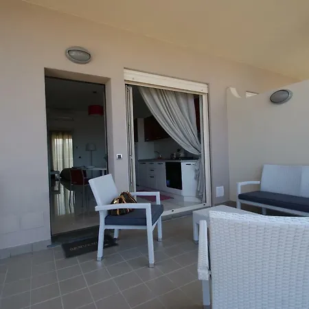 Laguna Lucente Apartment